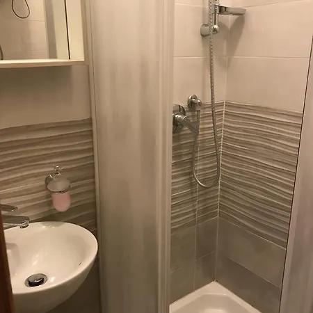 ゲストハウス Prince *