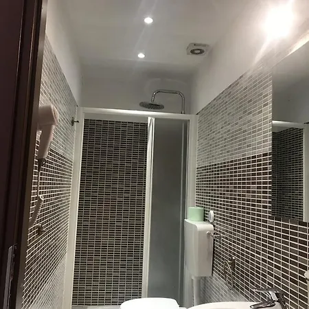 ゲストハウス Prince ローマ